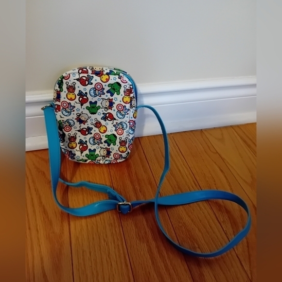 NWOT Disney Store Marvel The Avengers MXYS Crossbody Bag - Picture 5 of 6